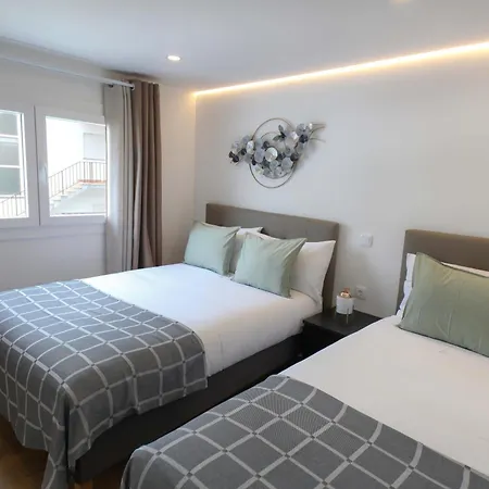 Serenity House With Garden Holiday home *